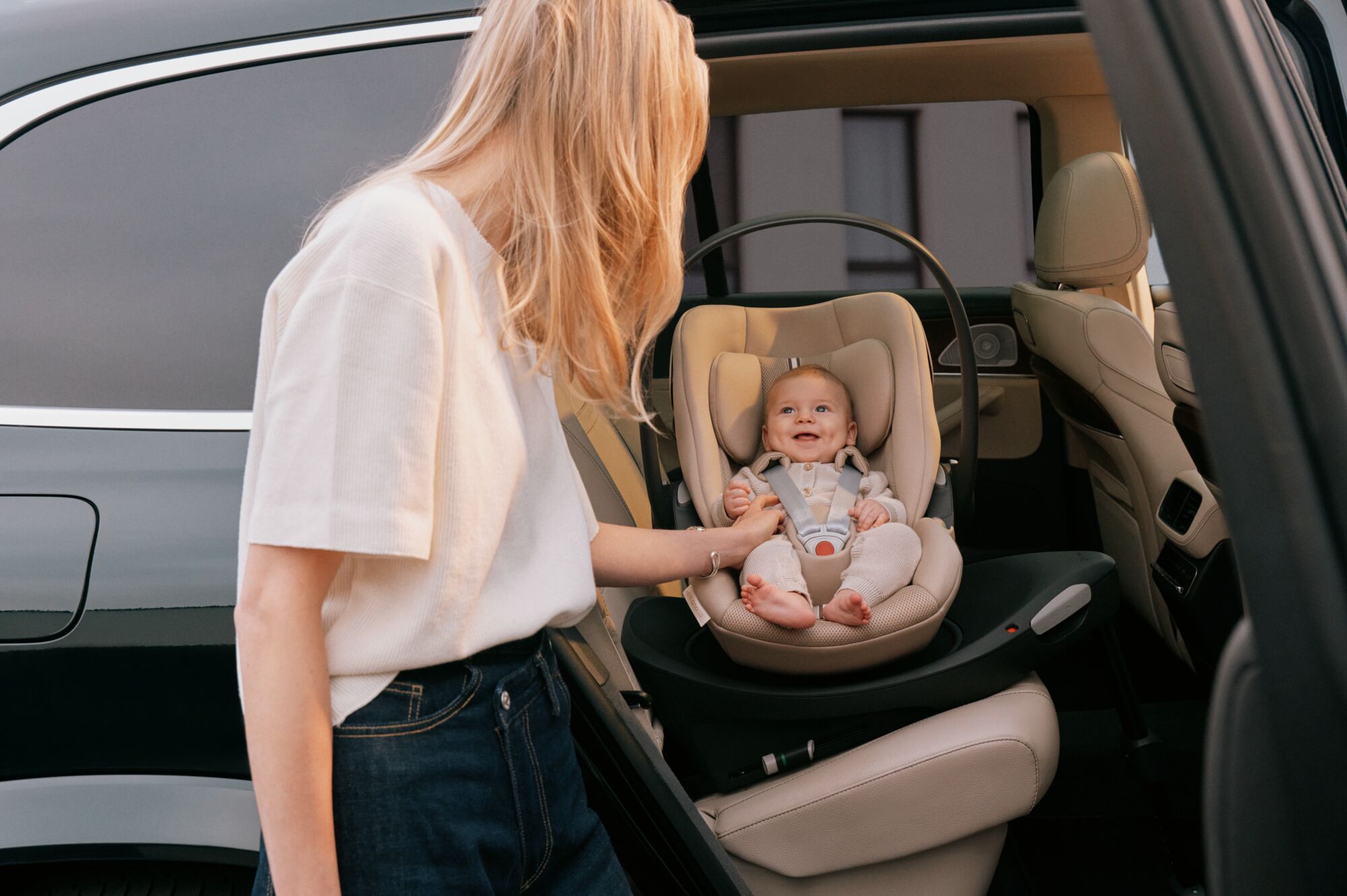 Cybex Cloud G3 PLUS - Infant Car Seat - Image 10